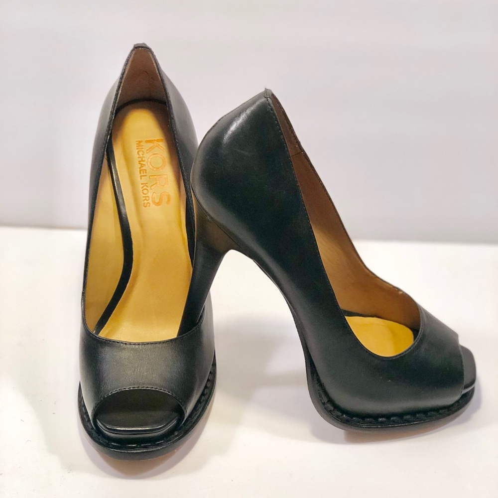 Michael Kors  pump